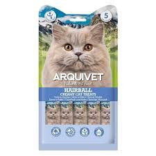 Cat food package with a cat on the label, featuring the brand 'Arquivet'.