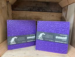 SodaPup Bones lickimat podložak za sporo hranjenje za pse